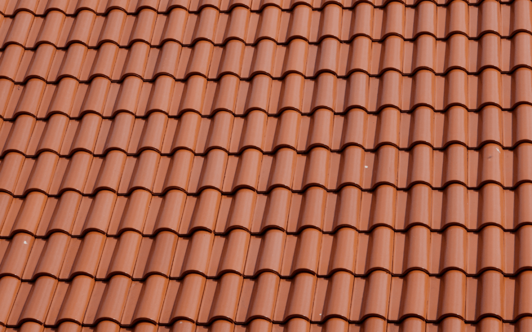 Tuiles, zinc, bac acier… quel matériau choisir pour sa toiture et pourquoi ?